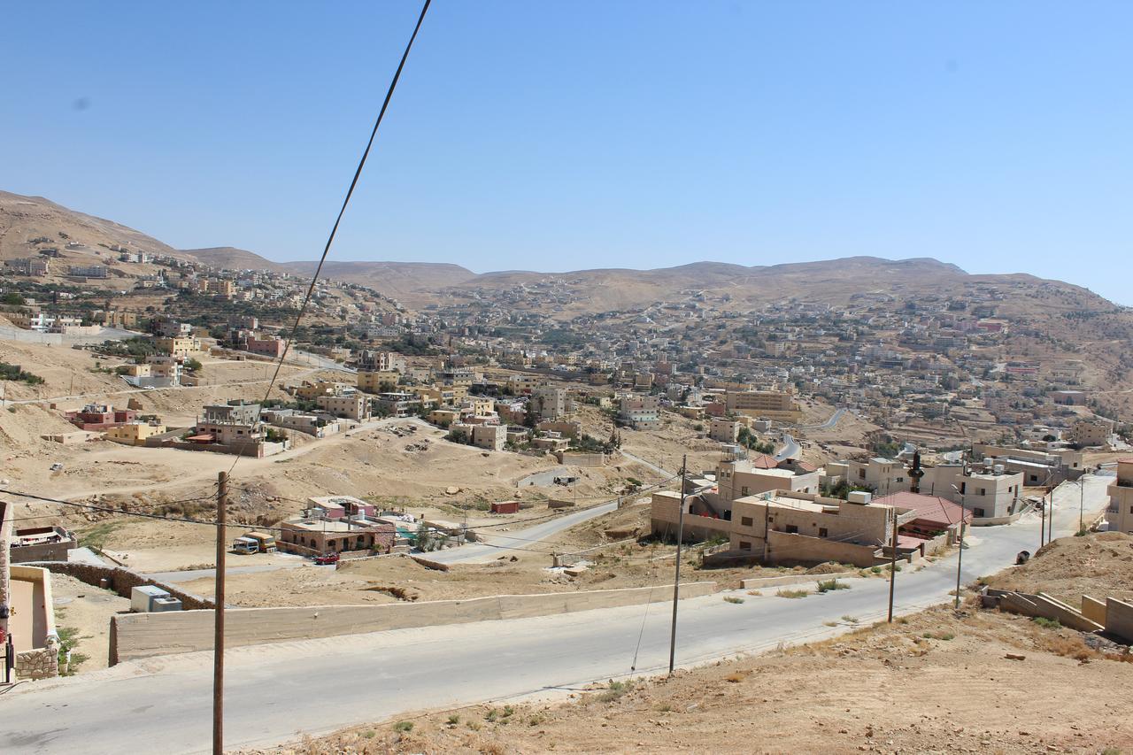 Petra Bed & Breakfast Wadi Musa Exterior photo